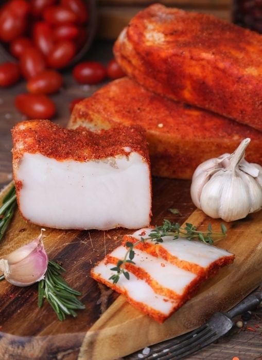 Сало домашнее капченое ,соленое