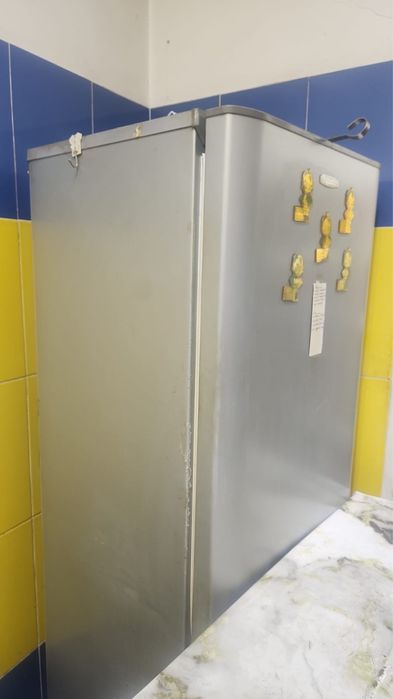 Продаю холодильник