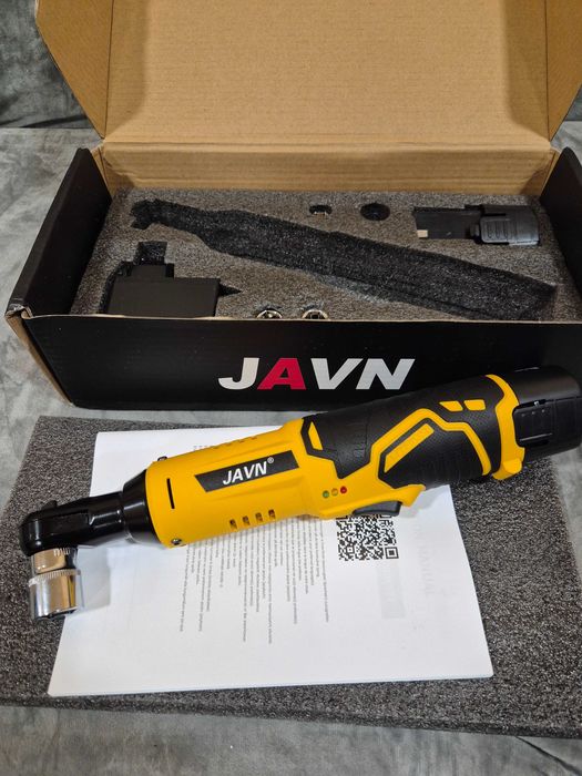 Чисто нови,само за 100 лева и за двата инструмента.