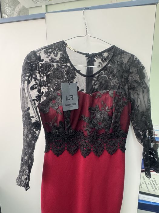 Дамска рокля дантела