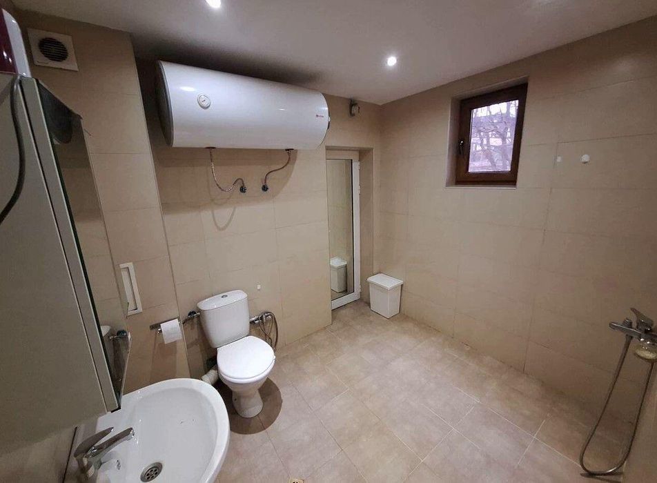 Дава се под наем Тристаен апартамент в София, Хладилника - 120 кв.м за 763.98 € - Снимка #8