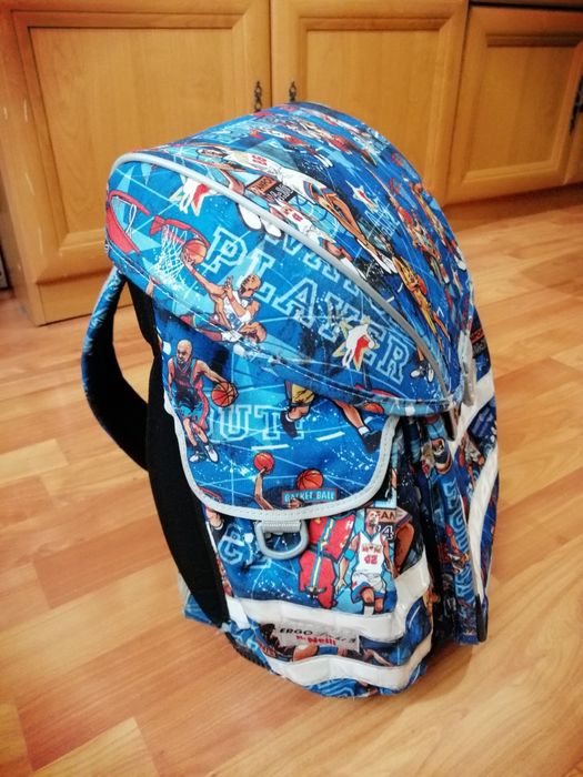 Продам школьный рюкзак