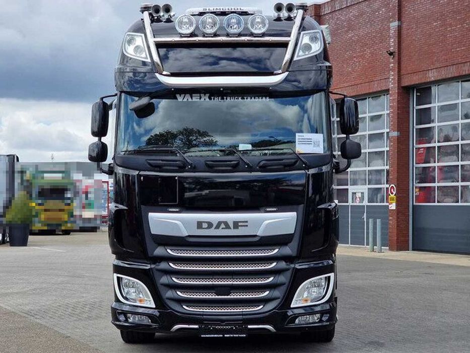 Тентованный грузовик DAF XF 480 SSC 6x2