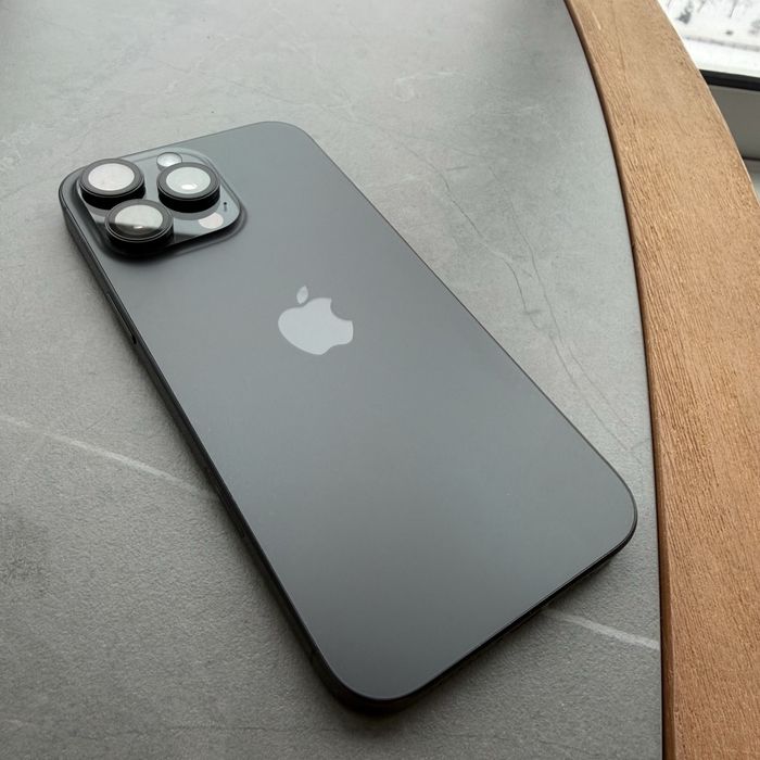 Продам iphone 16 pro max 256gb