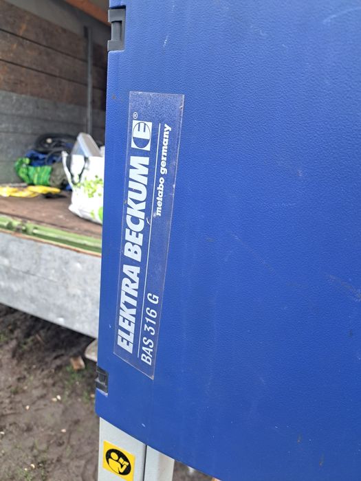 Fierăstrău banzic  panblică METABO