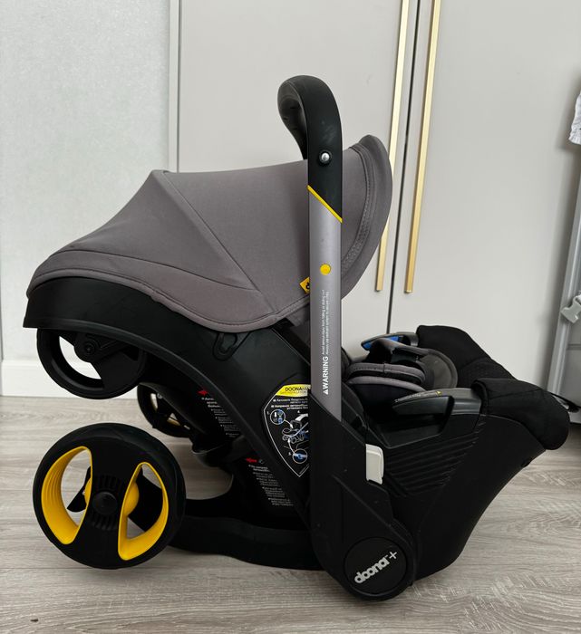 Продам коляску-автолюльку Doona