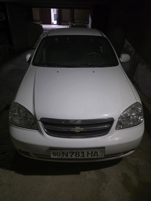 Ласети 1.8 русумли авто машина