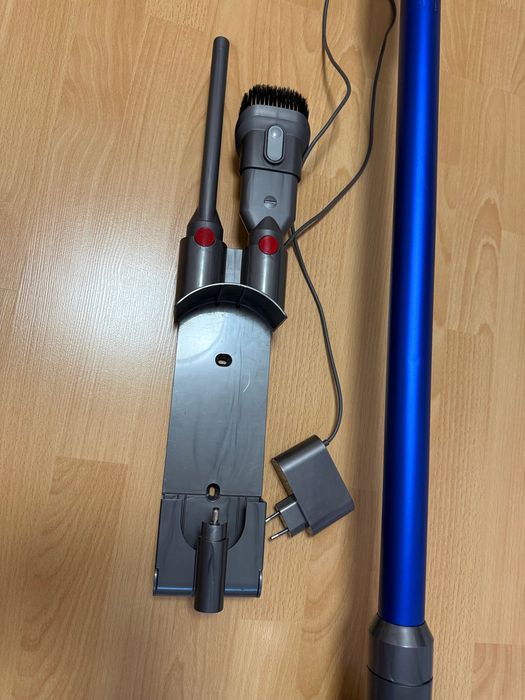 Aspirator Dyson V7 (SV11