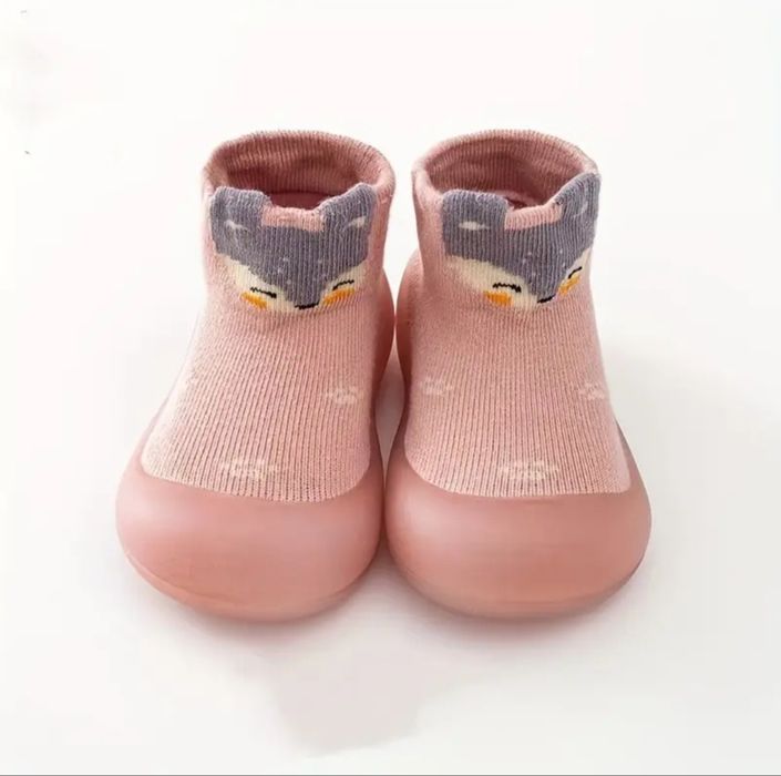 Пантофи за вкъщи против пързаляне