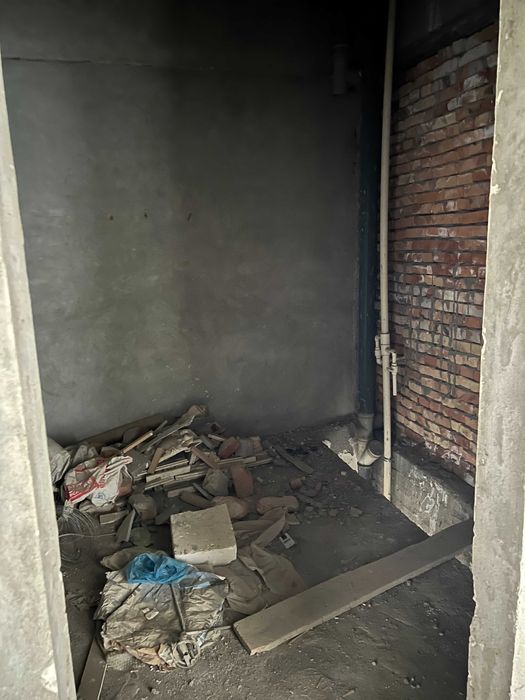 Новостройка шахар марказида квартира сотилади !!!