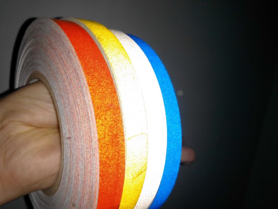 Светоотражающая лента.