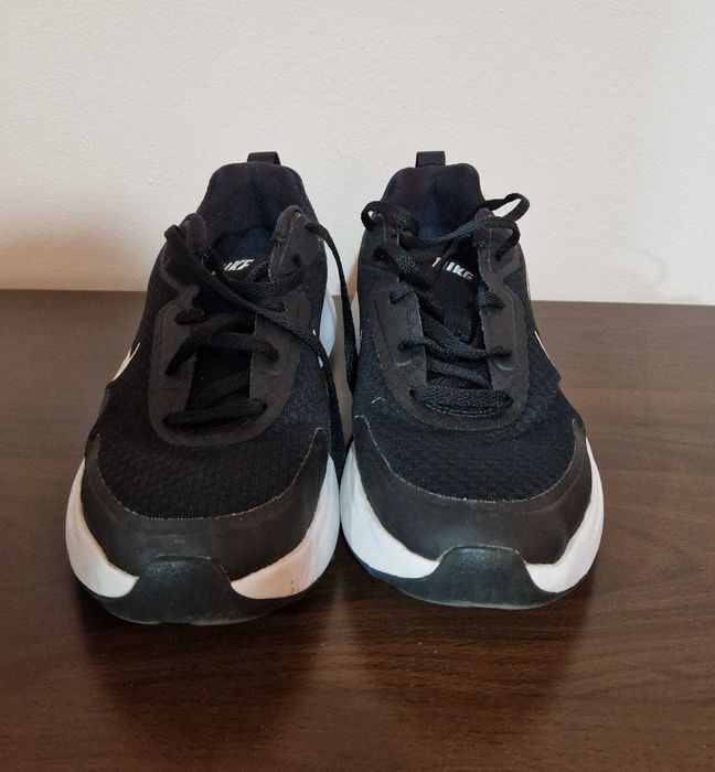 Pantofi sport/alergare NIKE marimea 38,5 (5.5)