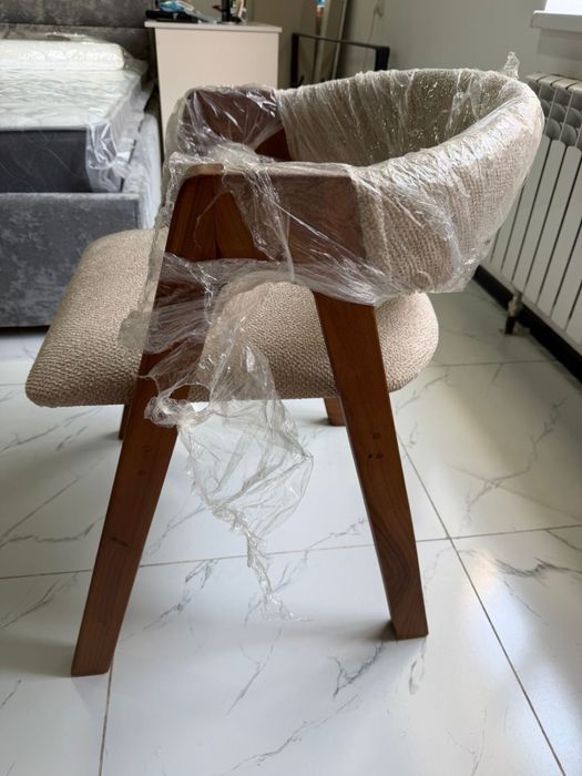 Продам деревянные стулья
