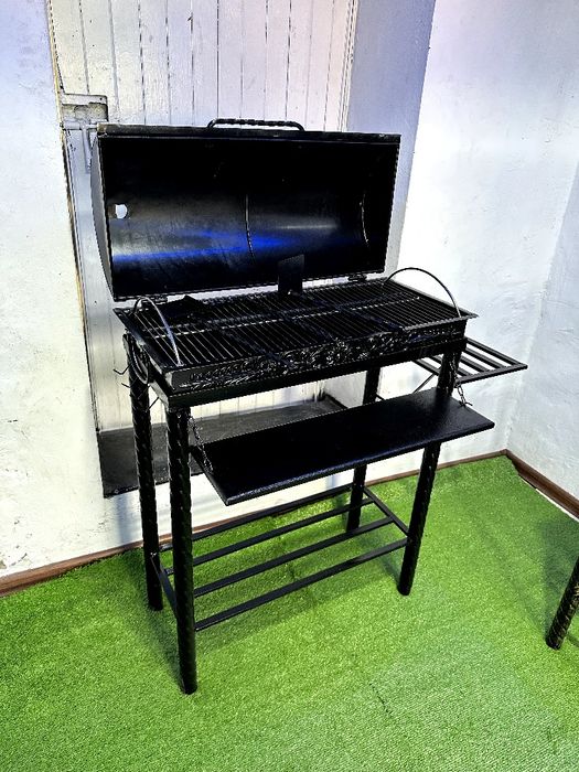 Bbq mangal qora metal