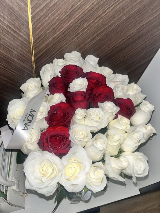 Гул сатамыз гуул, гул алсан жигит тегын