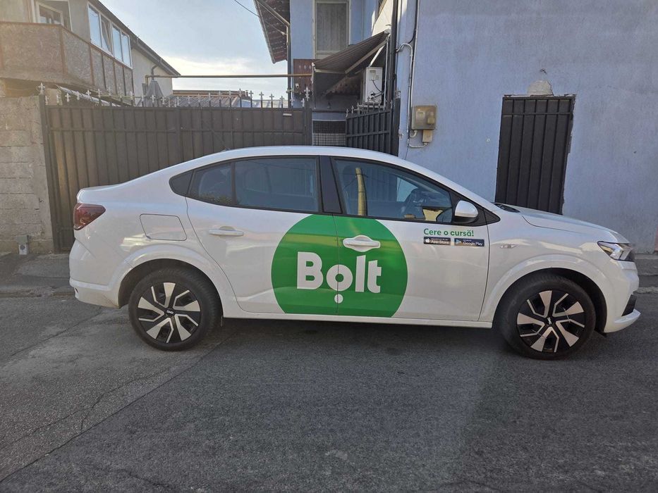 Inchiriere masini autorizate pentru Uber si Bolt Logan