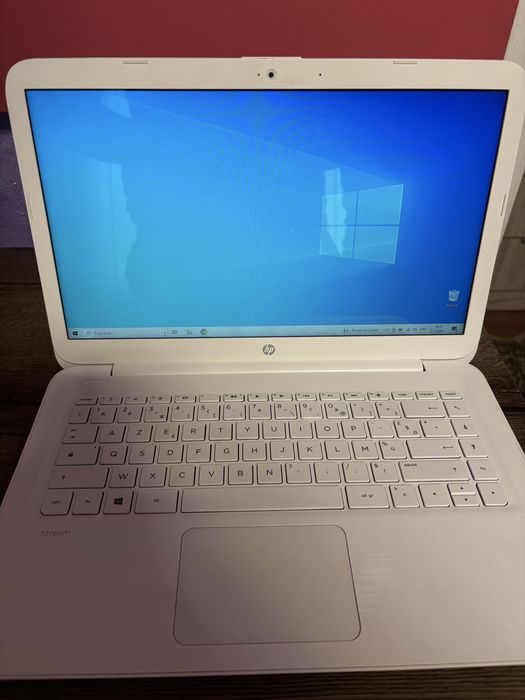 Лаптоп HP Stream 14