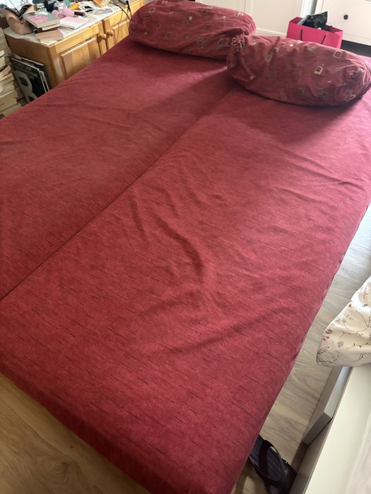 Разтегателен диван