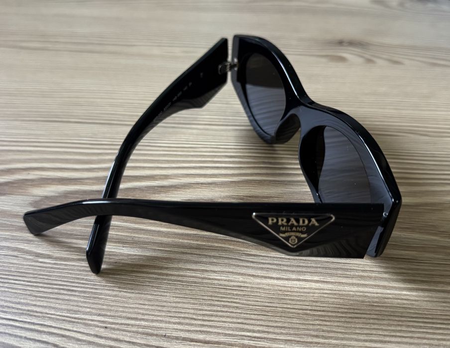 Новые очки солнцезащитные Prada оригинал
