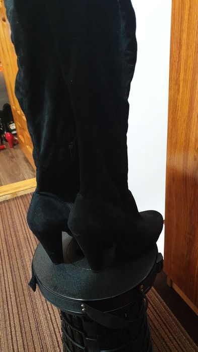 Papuci.pantofi.cizme.adidasi