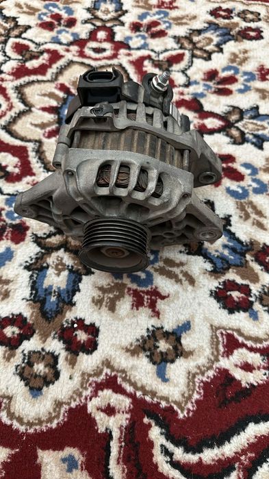 Продаю генератор хундай