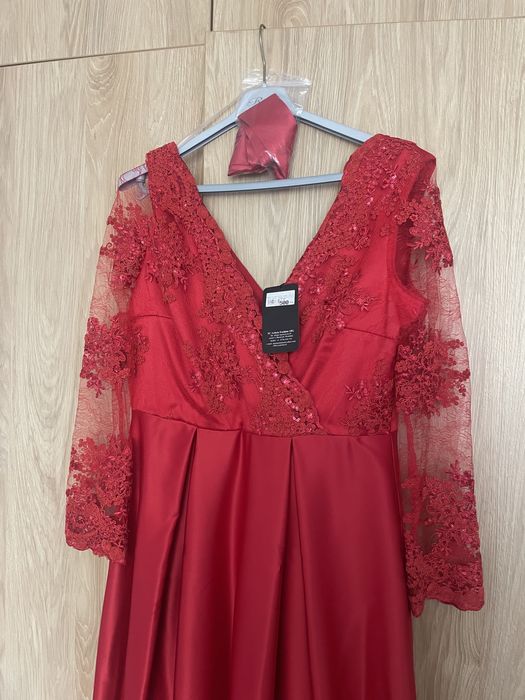 Vand rochie marimea 40, noua nepurtata