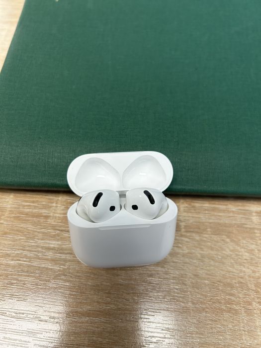 Airpods 4 оригинал