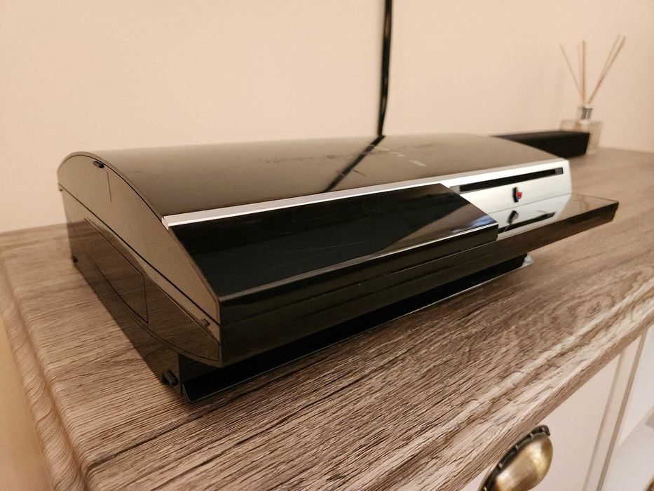 PlayStation 3 (PS3) CECHL04 (80GB) - Modat, Complet functional