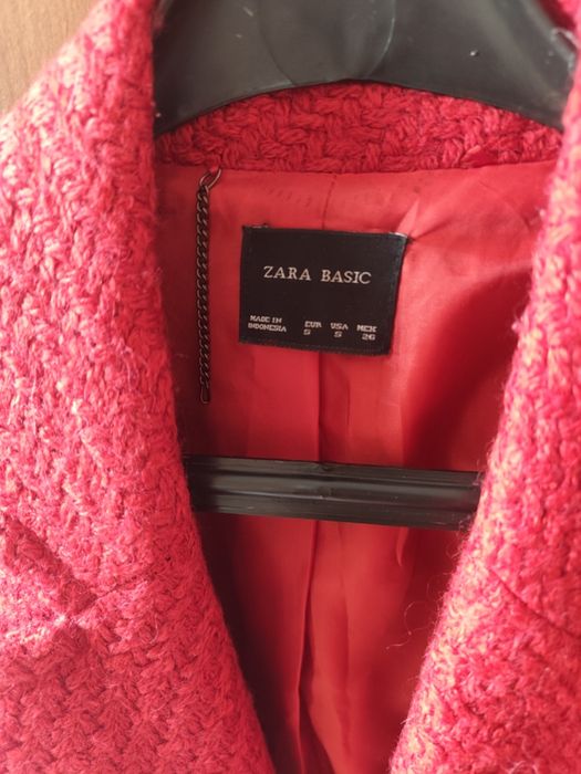 Ново палто H&M р 38 букле и червено палто  Zara  S