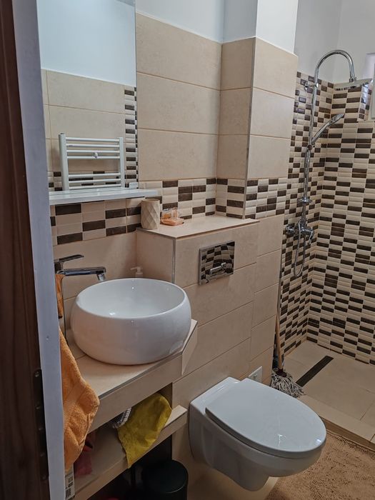 Închiriez apartament 2 camere Aleea Steaza