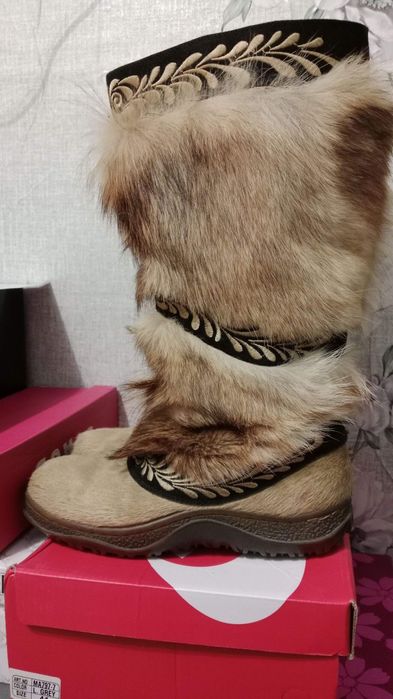 Столик журнальный