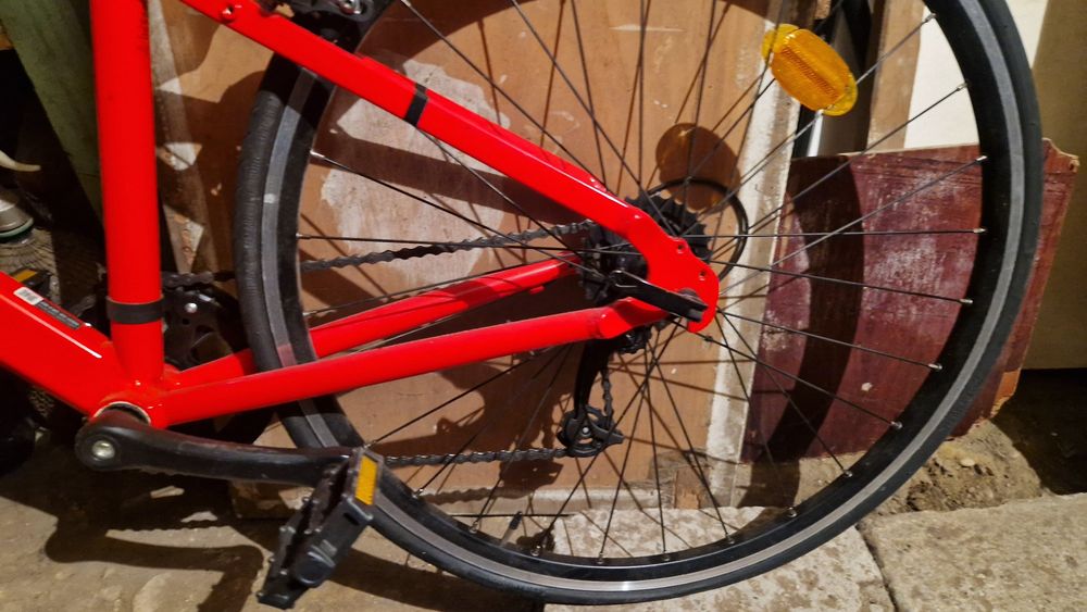 Vând Bicicletă Șosea Triban (Decathlon) – Stare Ca Nouă