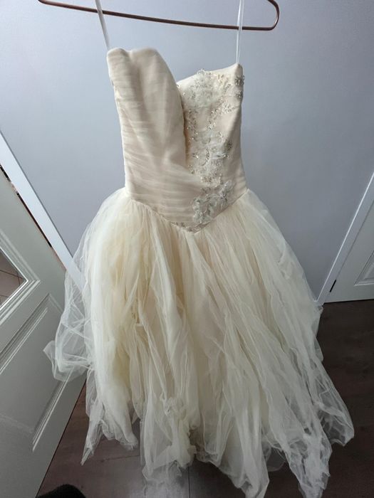 Продам  платье в хорошем состоияние