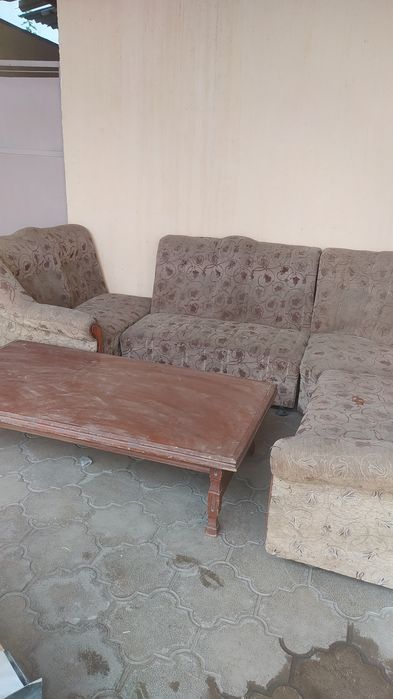 Диваны уголок со столом