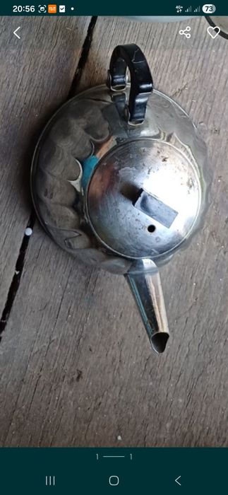 Чайники большой и маленький