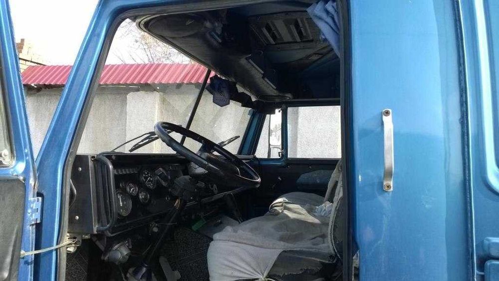 Продается седельный тягач c полуприцепом(контейнеровоз)