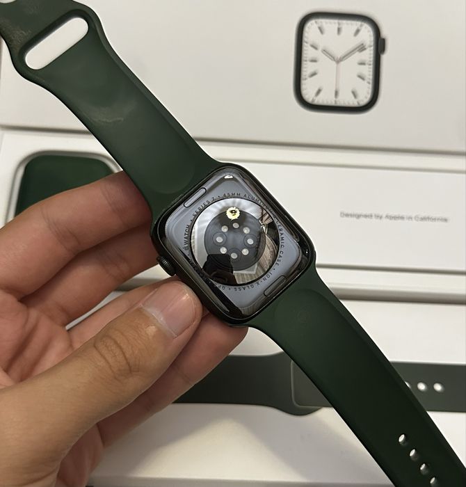 Apple watch 7/45 80% Green