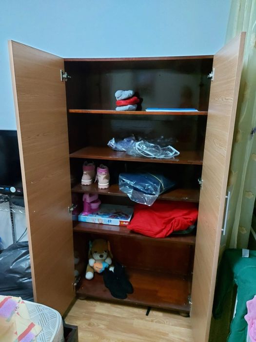 Vând mobilă sufragerie completă lemn, Voluntari, Ilfov