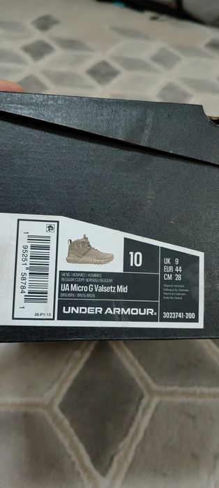 Under armour   44   28см  кафеви