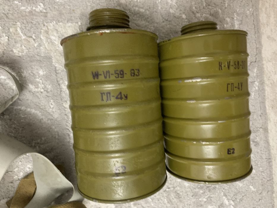 Противогазы не гнилые новые