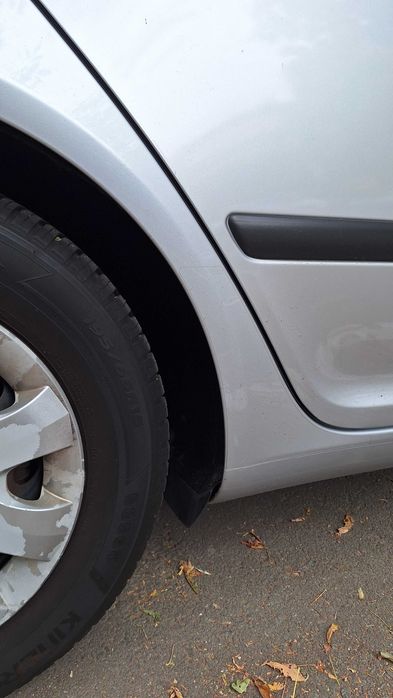 Skoda Octavia 2 ,1.6 mpi 5000 euro