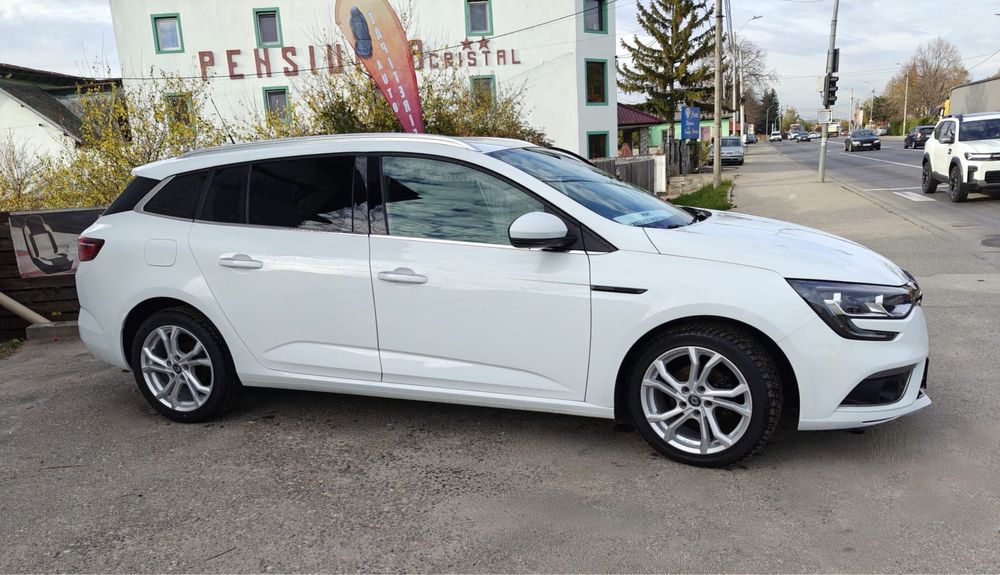 Vand Renault Megane 4 2018 ESTATE BLUE DCI