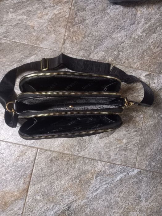 Geanta Guess! Cadou portofel! Transport gratis!