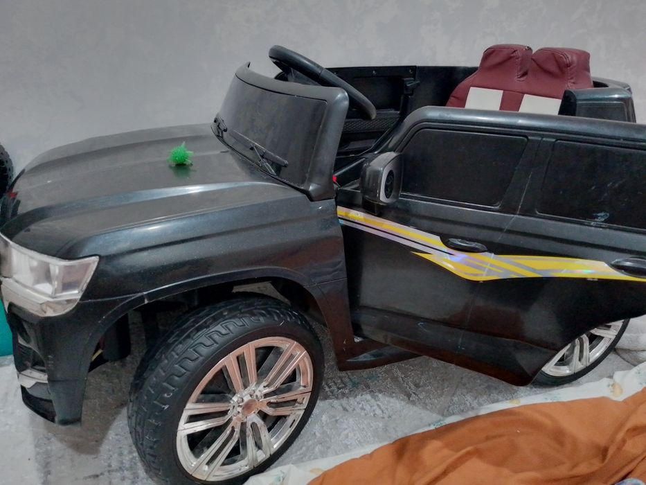 Продаю детский машина Тайота