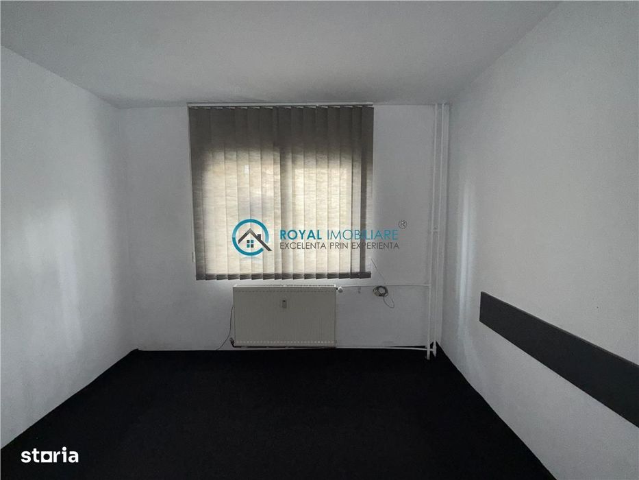 Royal Imobiliare - Vanzare Apartament zona Democratiei