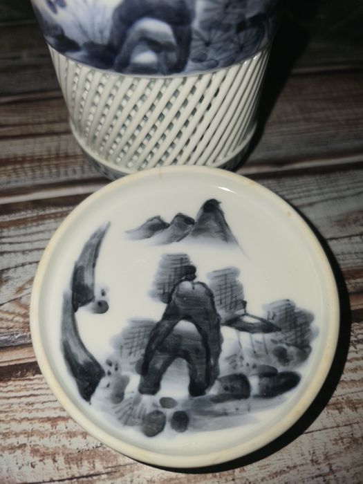 Японска порцеланова чаша , ръчна изработка. Италианска ваза