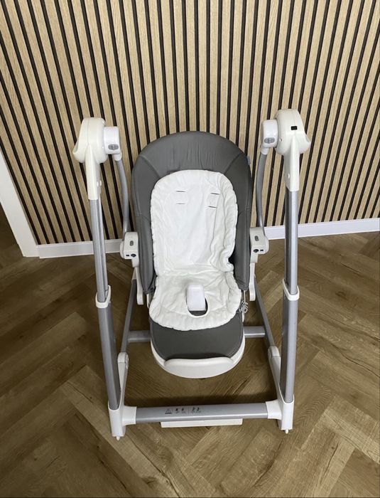 Три в одном стульчик, качелье, стол для ребенка