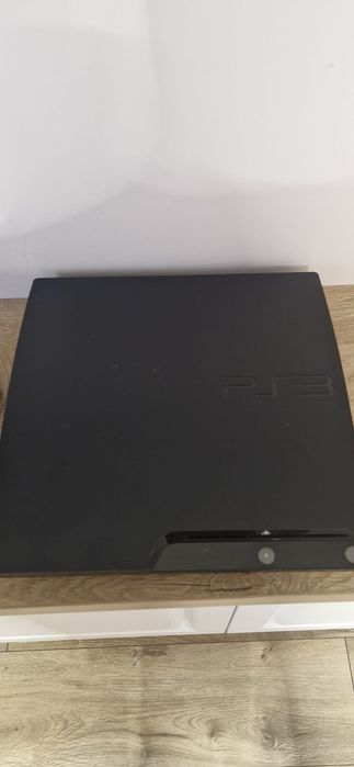 PS3, de vânzare.