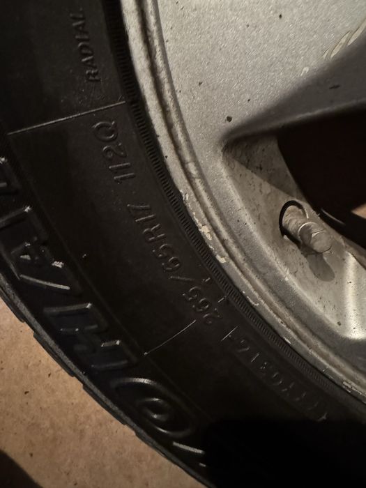 Продам диски с резиной 100, 200 в сборе