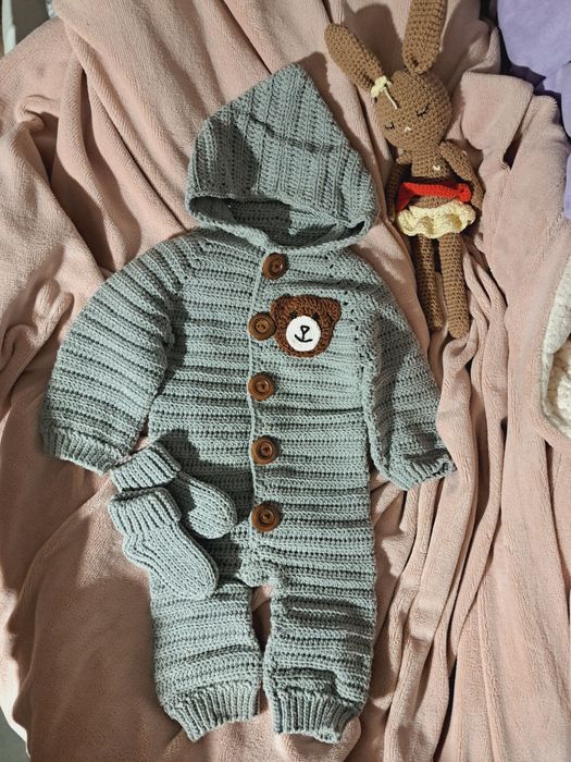 Бодик на 0-3 месяца ( 5 месяцев, если ребёнок не крупный)